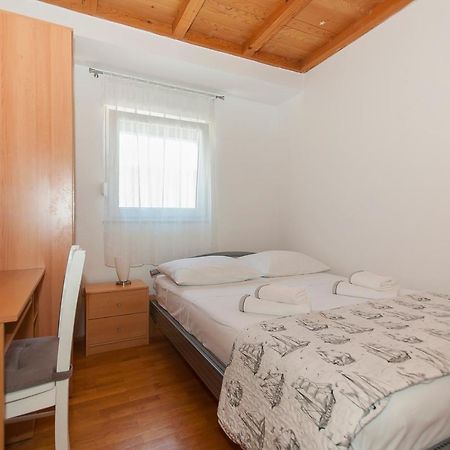 Apartment Luna Omiš Extérieur photo