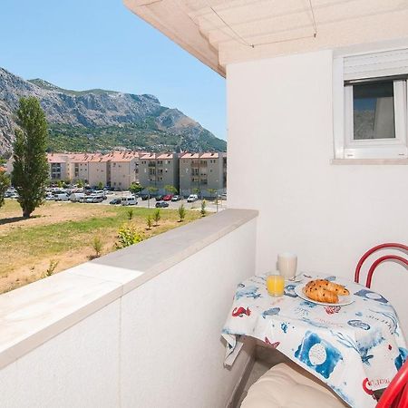 Apartment Luna Omiš Extérieur photo