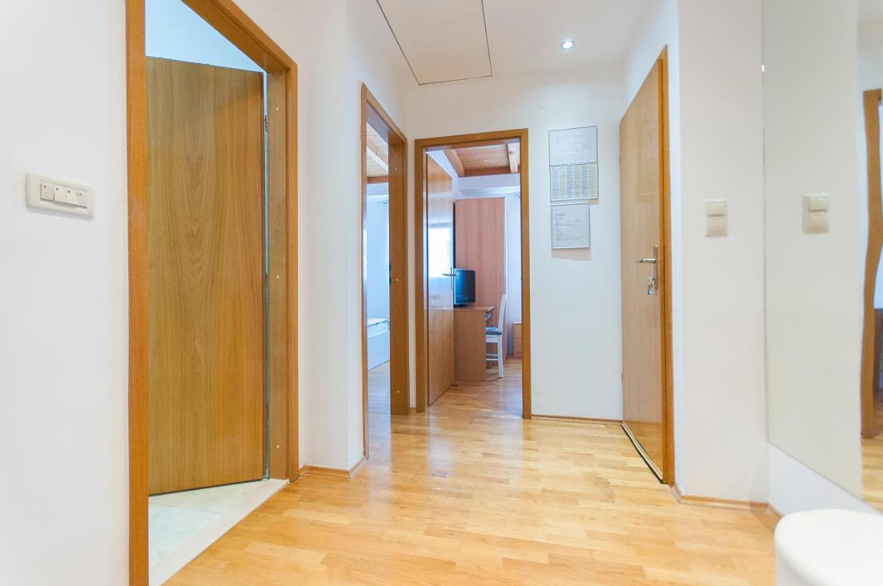 Apartment Luna Omiš Extérieur photo